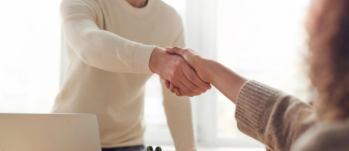 Traspaso y relevo generacional en clínicas dentales